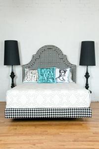 Houndstooth Hollywood Bed 